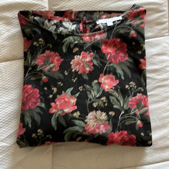 Antonio Melani Floral rusched sleeved top - Picture 8 of 8